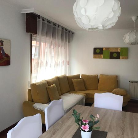 Apartamento Xacobe Grove, 120 Metros Totalmente Equipado, Luminoso, Centrico Y Con Plaza De Garaje オ・グローベ エクステリア 写真