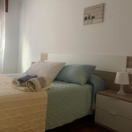 Apartamento Xacobe Grove, 120 Metros Totalmente Equipado, Luminoso, Centrico Y Con Plaza De Garaje オ・グローベ エクステリア 写真