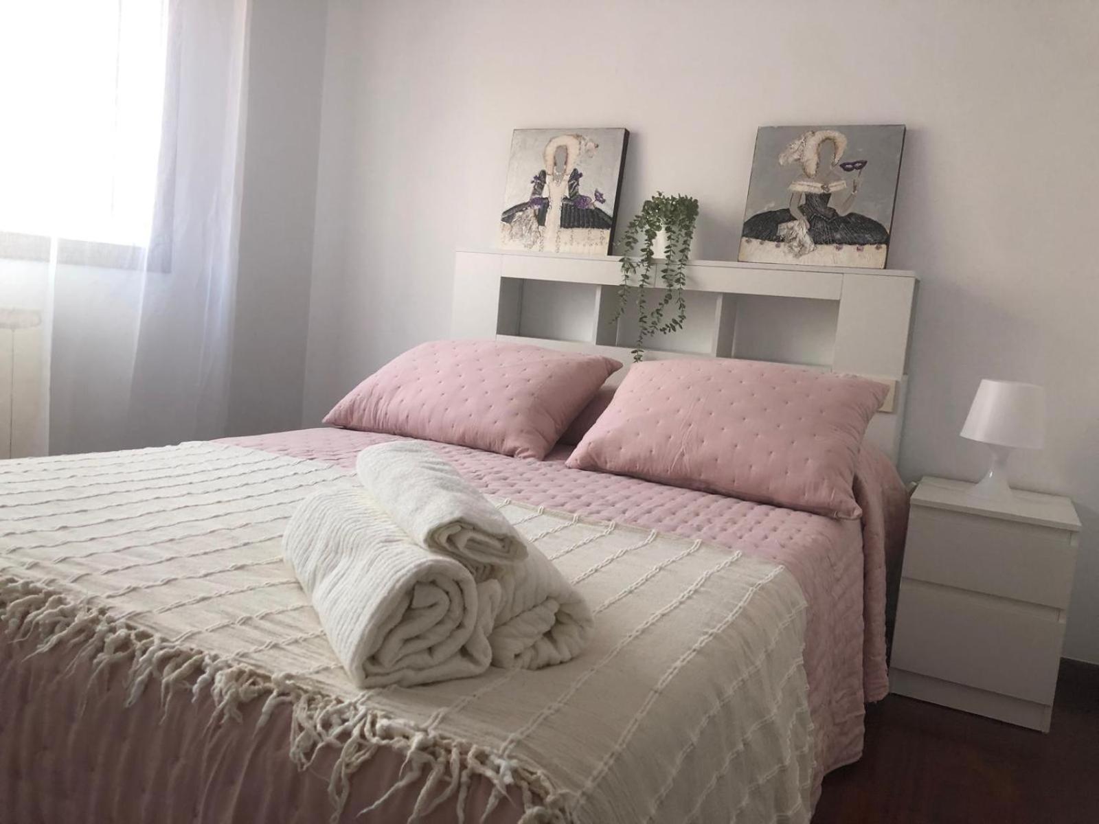 Apartamento Xacobe Grove, 120 Metros Totalmente Equipado, Luminoso, Centrico Y Con Plaza De Garaje オ・グローベ エクステリア 写真
